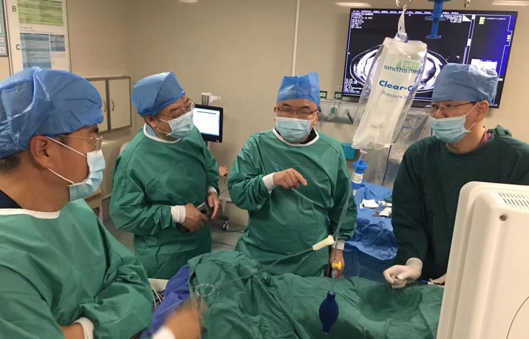 ny12_586881.jpg ny12_586881.jpg