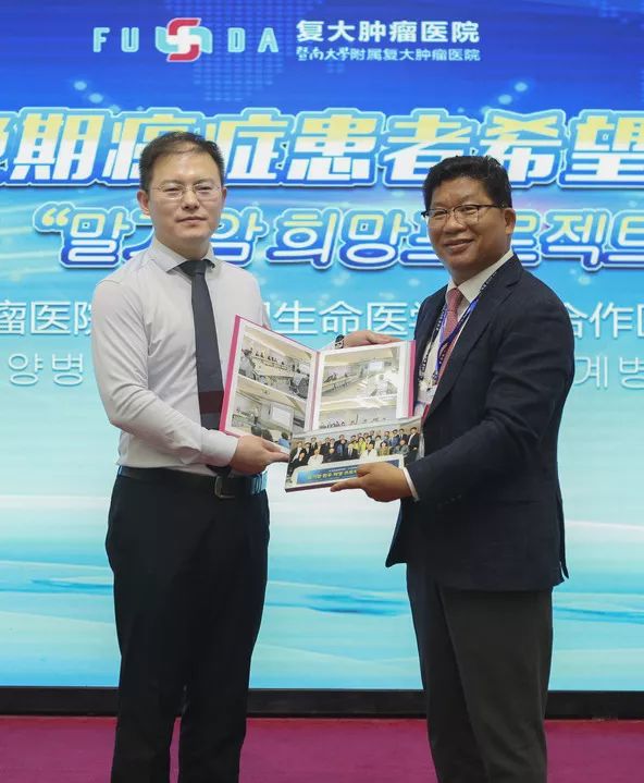 ny26_943753.jpg b5.jpg