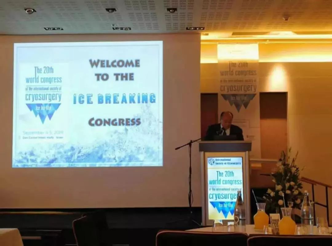 ny09_605611.jpg m7.jpg