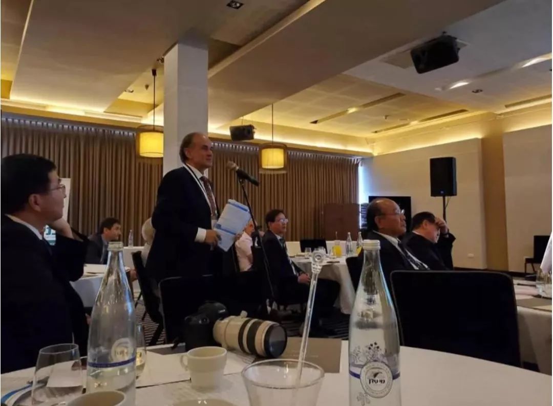 ny09_697903.jpg m13.jpg