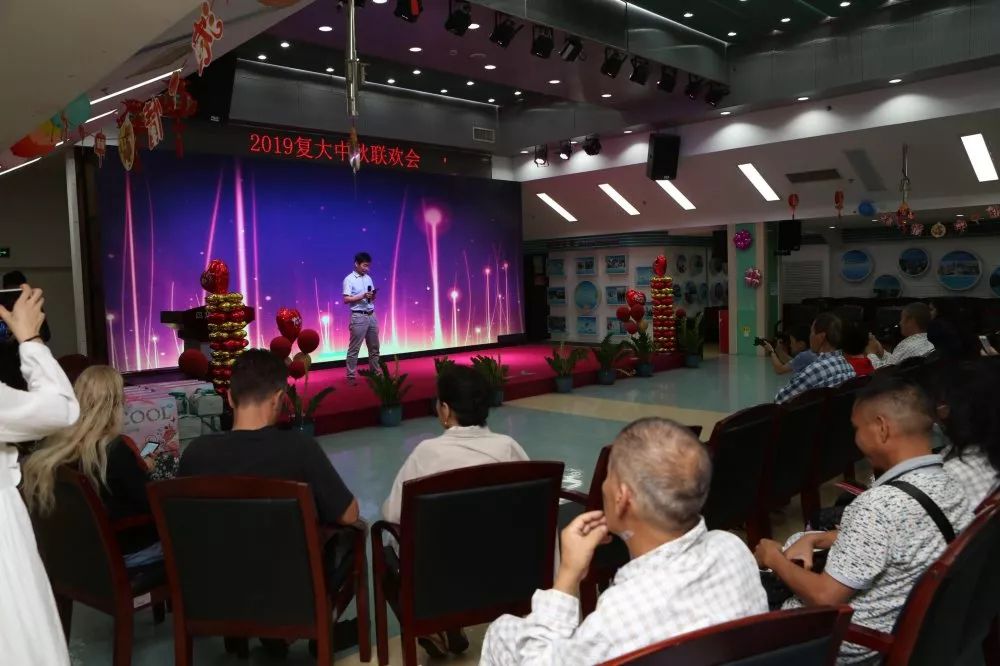 ny16_790898.jpg a3.jpg