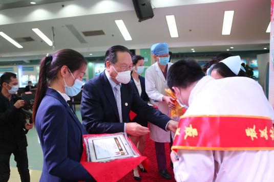 ny06_275584.png h16 (535x356).png