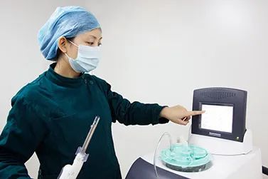 ny20_905569.jpg m12.jpg