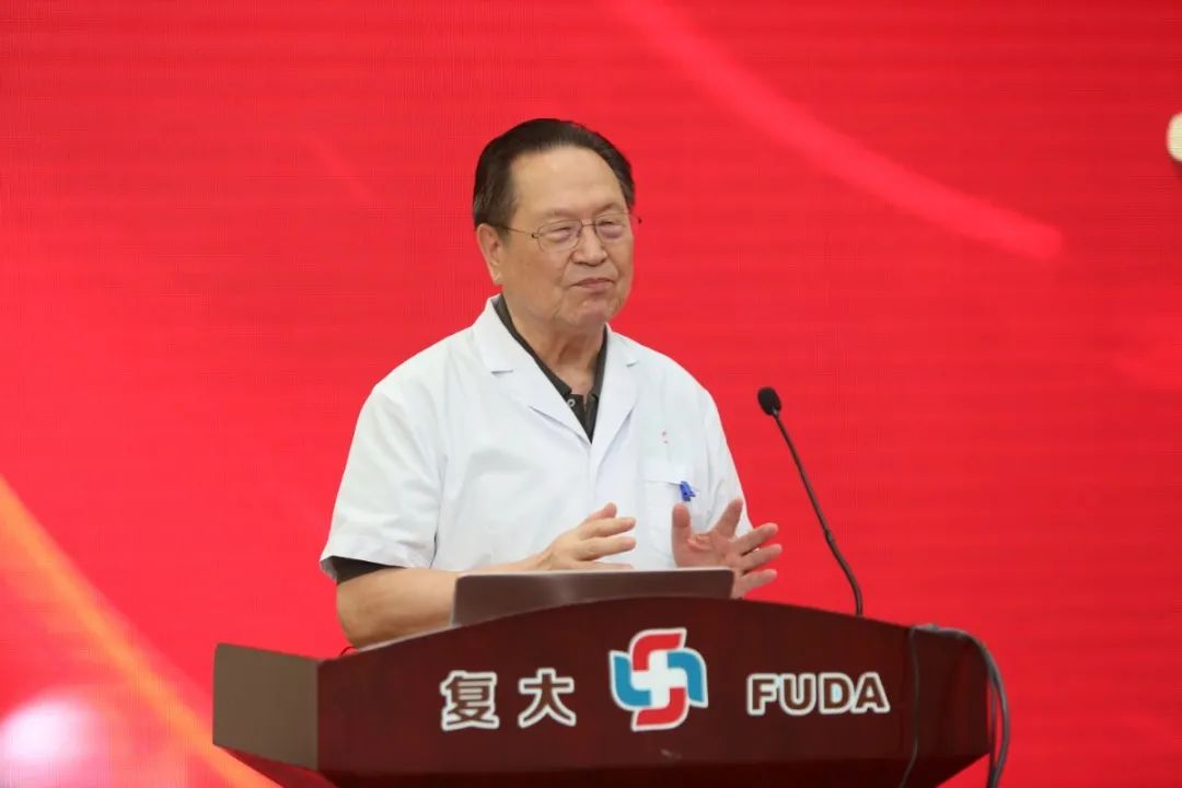 ny20_537650.jpg f4.jpg