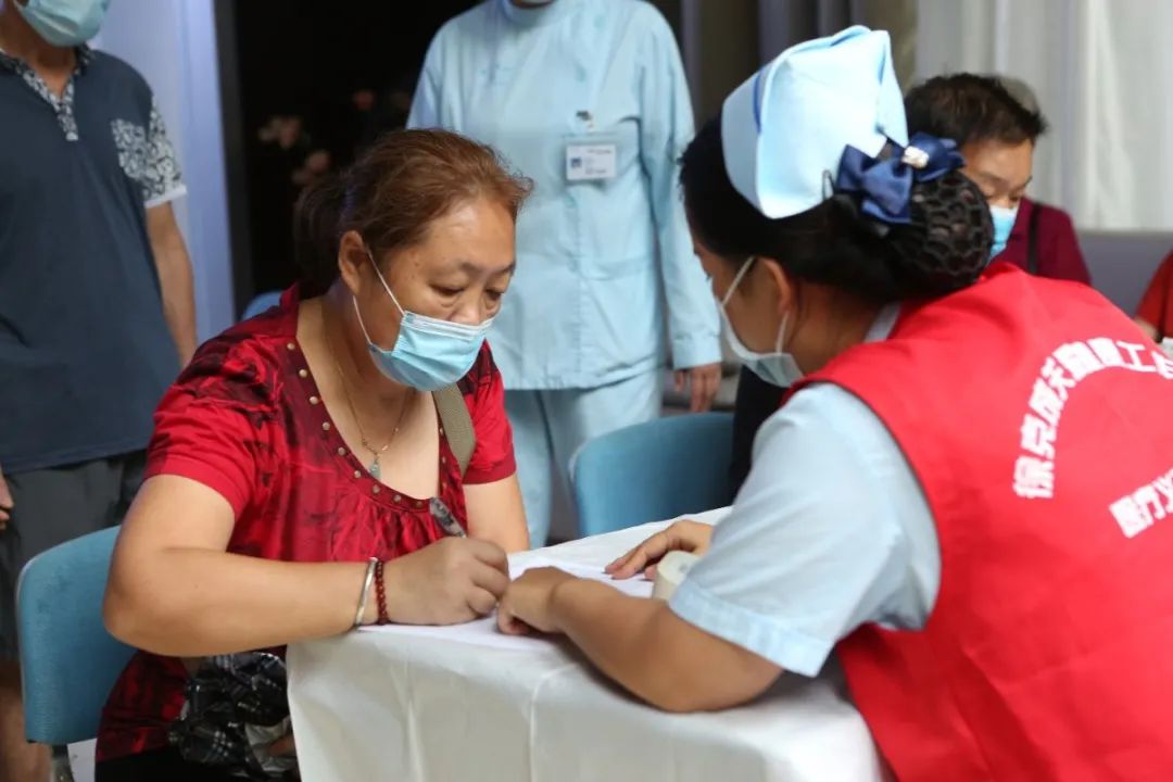 ny21_868234.jpg h2.jpg