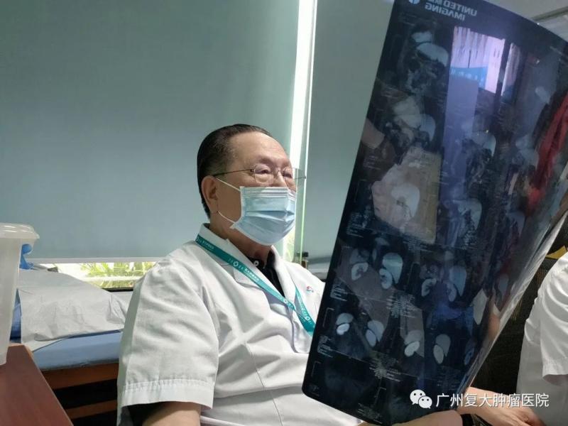 ny14_825807.jpg ny14_825807.jpg