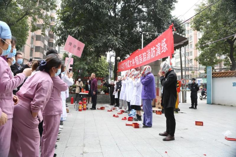 ny13_532101.jpg d10 (800x533).jpg