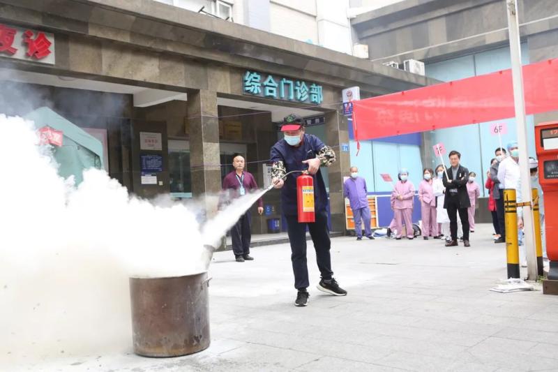 ny13_879972.jpg d12 (800x533).jpg