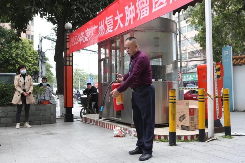 ny13_885647.jpg d9 (800x533).jpg