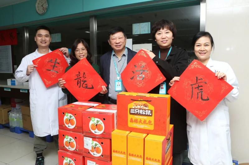 ny25_619833.jpg ny25_619833.jpg