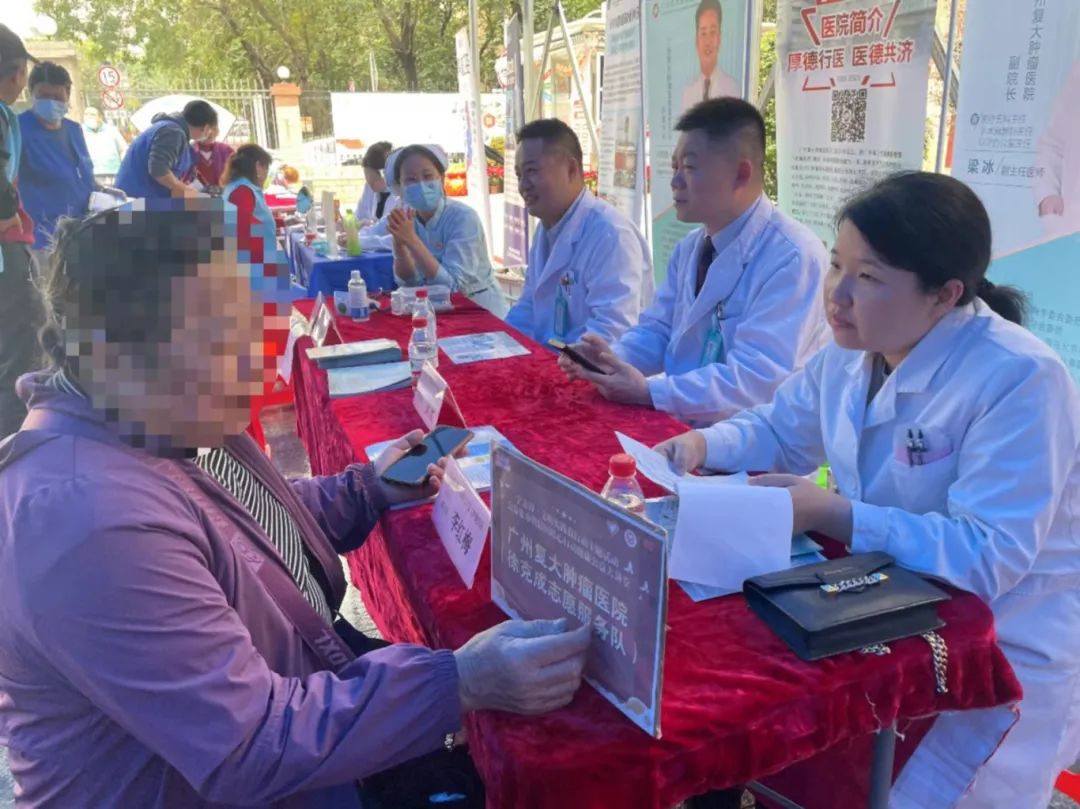 ny06_746164.jpg yr2.jpg